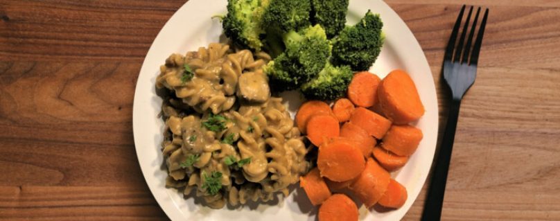 Mushroom Stroganoff with Carrots and Broccoli